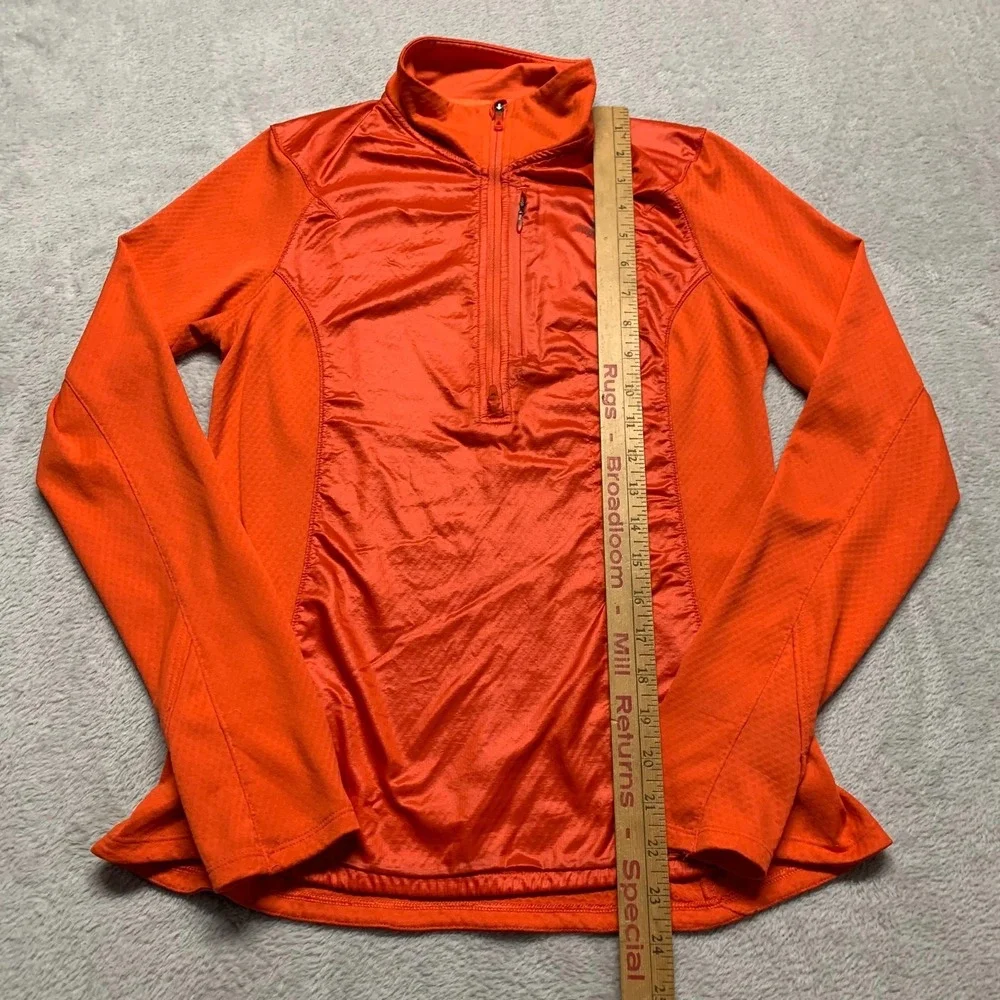 The North Face Women's S Fire Red Brave the Cold Wind 1/2‎ Zip Flashdry Pullover